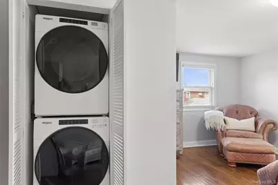 24 Essen Place, Bethpage, NY 11714 - Photo 19