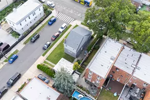 60-45 69th St, Maspeth, NY 11378 - Photo 9