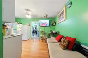 18 E 25th St, Huntington Station, NY 11746 - Photo 17