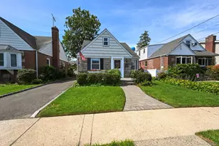 117 Euston Rd S, West Hempstead, NY 11552 - Photo 29