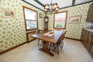 117 Euston Rd S, West Hempstead, NY 11552 - Photo 9