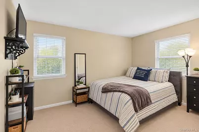 1045 Park Avenue, Huntington, NY 11743 - Photo 7
