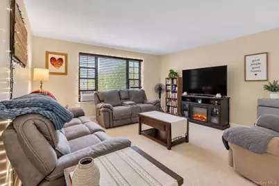 1045 Park Avenue, Huntington, NY 11743 - Photo 5