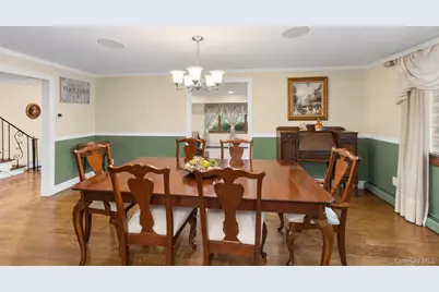 138 Main Avenue, Lake Grove, NY 11755 - Photo 9