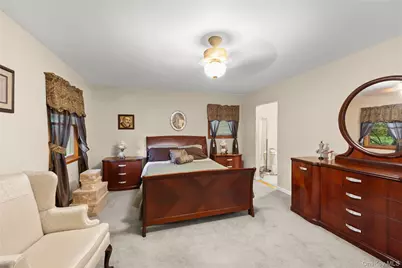 138 Main Avenue, Lake Grove, NY 11755 - Photo 25