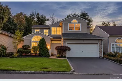 32 Hamlet Drive, Hauppauge, NY 11788 - Photo 3