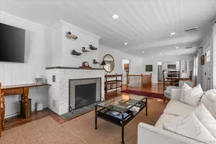 11 Portland Pl, Cold Spring Harbor, NY 11724 - Photo 7