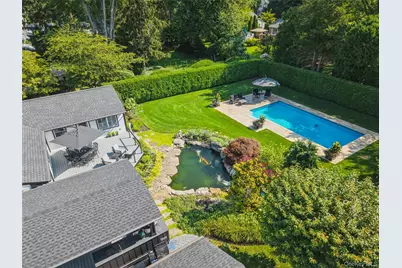 7 King Arthurs Court, Saint James, NY 11780 - Photo 45