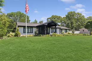 7 King Arthurs Ct, Saint James, NY 11780 - Photo 5