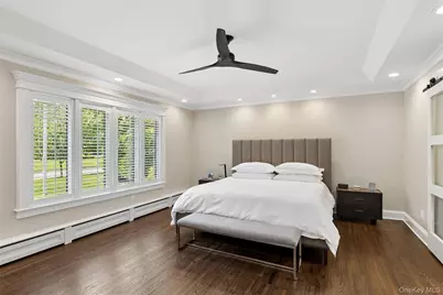 7 King Arthurs Court, Saint James, NY 11780 - Photo 19