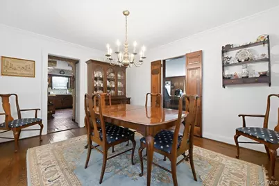 15 May Court, Rockville Centre, NY 11570 - Photo 5