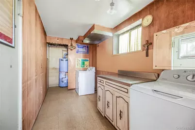 1526 Ericson Place, Bronx, NY 10461 - Photo 19