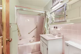 1526 Ericson Pl, Bronx, NY 10461 - Photo 11