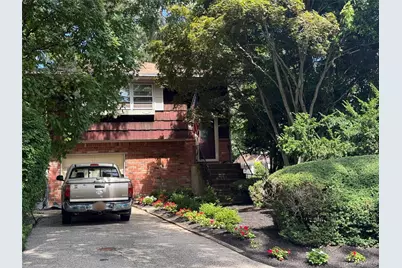 115 Green Avenue, Patchogue, NY 11772 - Photo 5