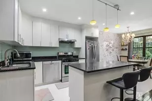 77-26 Kneeland Ave, Elmhurst, NY 11373 - Photo 3