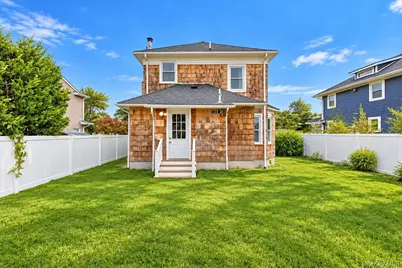 52 Lee Avenue, Patchogue, NY 11772 - Photo 9
