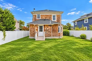 52 Lee Ave, Patchogue, NY 11772 - Photo 9