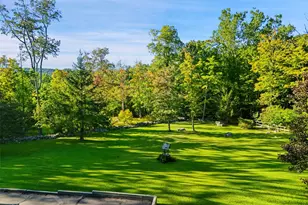 72 N Knapp Ct, Hopewell Junction, NY 12533 - Photo 23