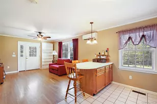 72 N Knapp Ct, Hopewell Junction, NY 12533 - Photo 5