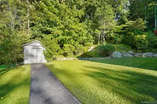 72 N Knapp Ct, Hopewell Junction, NY 12533 - Photo 19