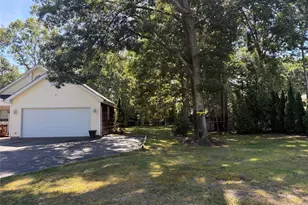 4 Thunderbird Ct, Shoreham, NY 11786 - Photo 3