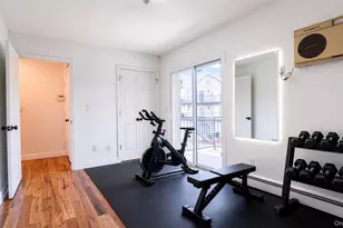 24 Pennyfield Ave, Bronx, NY 10465 - Photo 7