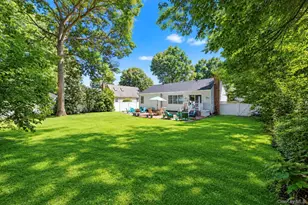 115 Colin Dr, Shirley, NY 11967 - Photo 13