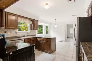 18 White Deer Ct, Huntington, NY 11743 - Photo 17