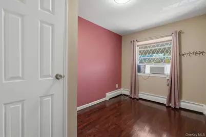 1018 Throggmorton Avenue, Bronx, NY 10465 - Photo 23
