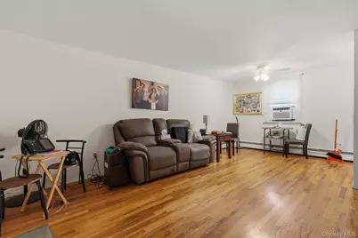 1018 Throggmorton Avenue, Bronx, NY 10465 - Photo 33