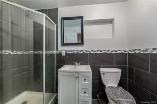 4558 Richardson Ave, Bronx, NY 10470 - Photo 25