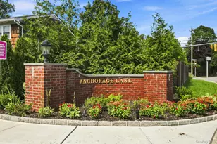 4 Anchorage Ln, Oyster Bay, NY 11771 - Photo 3