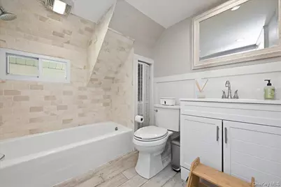 1090 Webber Avenue, West Hempstead, NY 11550 - Photo 9