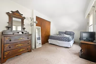 1090 Webber Avenue, West Hempstead, NY 11550 - Photo 25