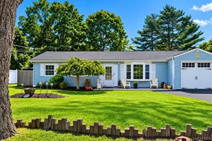 126 Dahlia Dr, Mastic Beach, NY 11951 - Photo 3