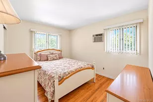 36 Deer Park Blvd, Deer Park, NY 11729 - Photo 25