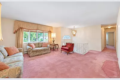 36 Deer Park Boulevard, Deer Park, NY 11729 - Photo 15
