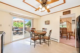 36 Deer Park Blvd, Deer Park, NY 11729 - Photo 19