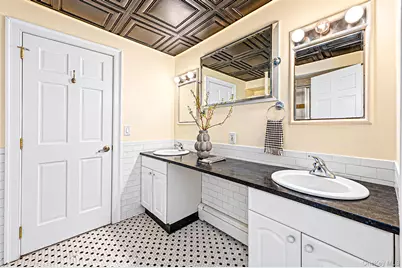 66 Norton Street, Patchogue, NY 11772 - Photo 35