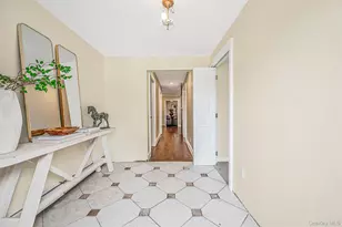 66 Norton St, Patchogue, NY 11772 - Photo 5