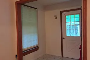 356 3rd St, Newburgh, NY 12550 - Photo 3