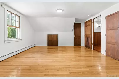 141 Homewood Avenue, Yonkers, NY 10701 - Photo 25