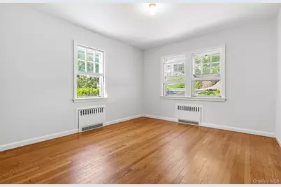 141 Homewood Avenue, Yonkers, NY 10701 - Photo 19