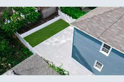 10824 164th Street, Jamaica, NY 11433 - Photo 25