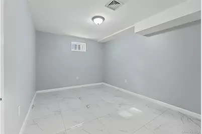10824 164th Street, Jamaica, NY 11433 - Photo 13