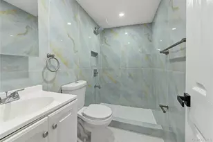 108-24 164th St, Jamaica, NY 11433 - Photo 11