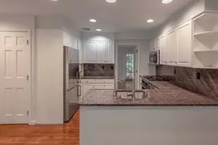 62 Summit Ave, Bronxville, NY 10708 - Photo 11