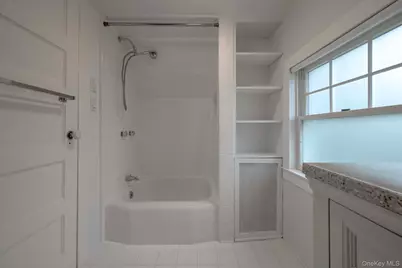 62 Summit Avenue, Bronxville, NY 10708 - Photo 23