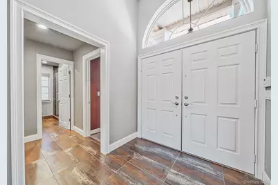 6 Hamlet Drive, Commack, NY 11725 - Photo 3