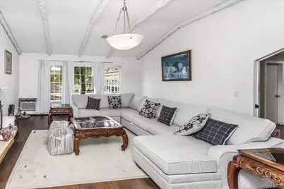 1 Greentree Circle, Westbury, NY 11590 - Photo 13